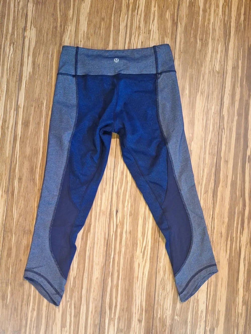 Lululemon Blue Capri Leggings Size 4